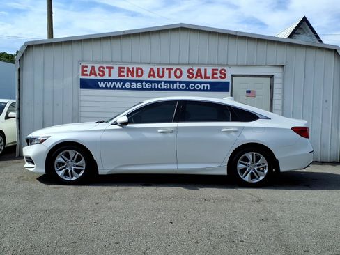 Used 2018 Honda Accord LX image 2