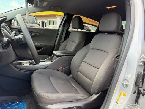 Used 2018 Chevrolet Malibu LT image 6