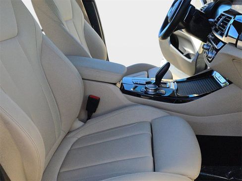 Used 2021 BMW X3 M40i w/ Parking Assistance Package image 12