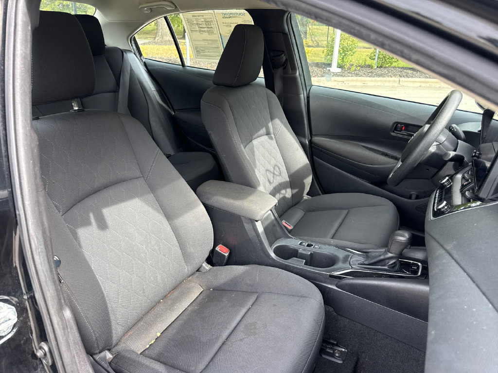 Used 2023 Toyota Corolla LE FWD image 35