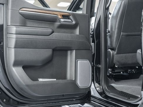 Used 2023 Chevrolet Silverado 1500 High Country w/ High Country Premium Package image 47