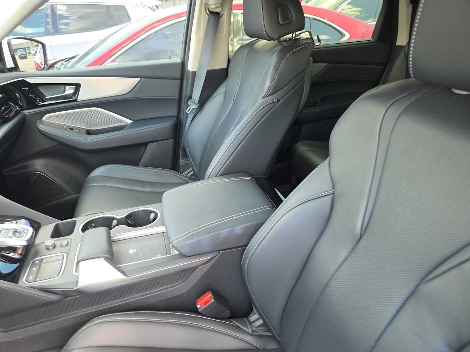 Used 2023 Acura MDX w/ Technology Package FWD image 7