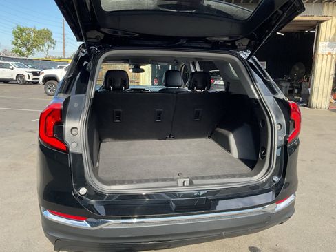 Used 2020 GMC Terrain SLT image 26