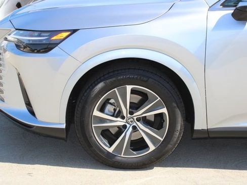 Certified 2025 Lexus RX 350 FWD w/ Technology Package image 4