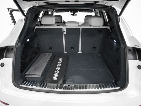 Used 2023 Porsche Cayenne GTS image 45