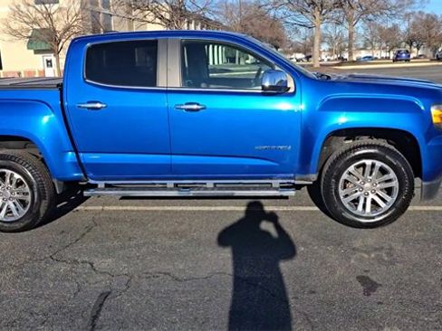 Used 2018 GMC Canyon SLT image 2