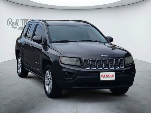 Used 2014 Jeep Compass Latitude FWD image 7
