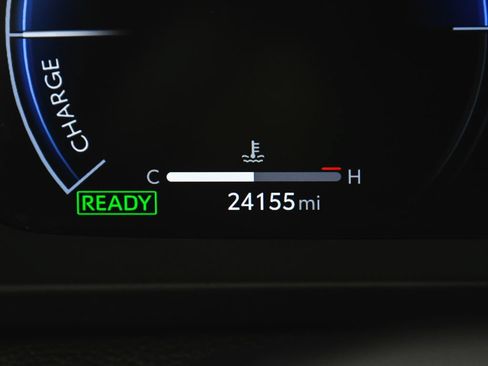 Used 2024 Toyota Crown AWD/4WD image 22