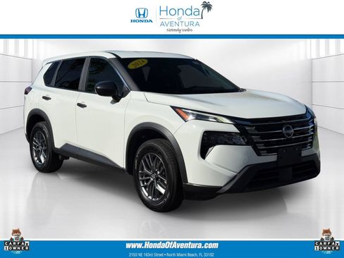 Used 2024 Nissan Rogue S AWD/4WD image 1
