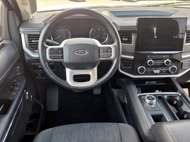 Used 2022 Ford Expedition XLT RWD image 6