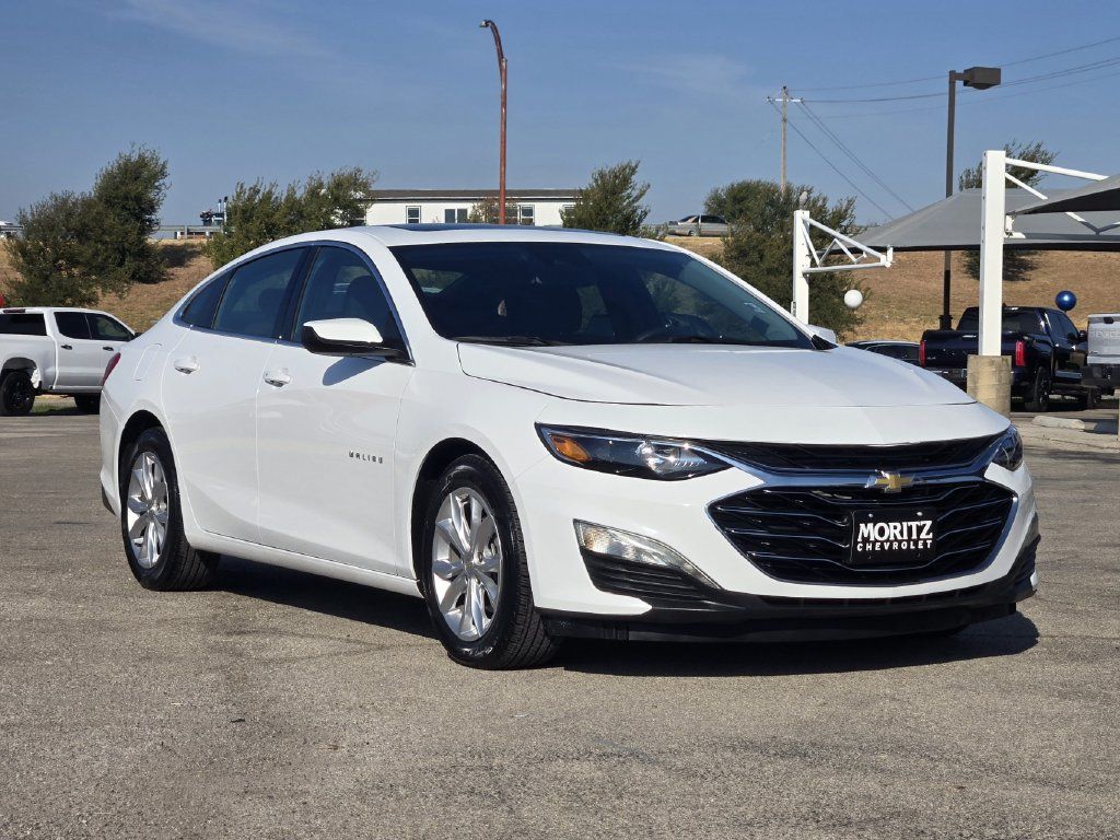 Used 2024 Chevrolet Malibu LT FWD image 3