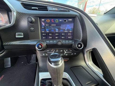 Used 2017 Chevrolet Corvette Z06 RWD image 13
