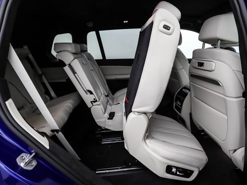 New 2027 BMW X7 M60i AWD/4WD image 36