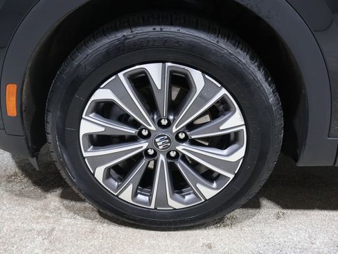 Used 2024 Buick Envision Preferred image 9