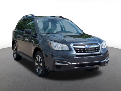 Used 2018 Subaru Forester 2.5i Premium AWD/4WD image 8