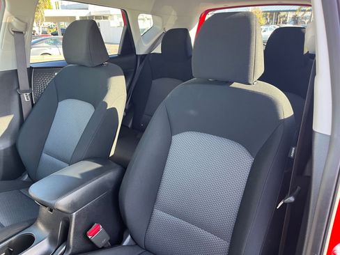 Used 2025 Kia Soul LX w/ LX Technology Package image 27