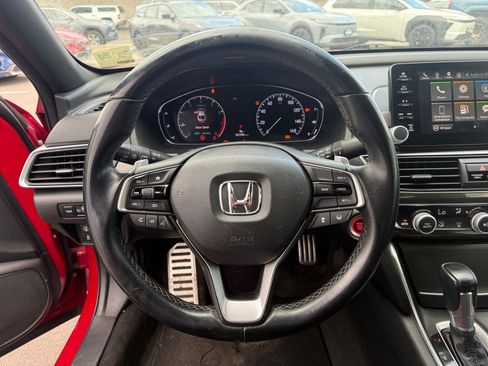 Used 2019 Honda Accord Sport image 9