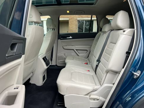 Used 2019 Volkswagen Atlas SEL Premium AWD/4WD image 18