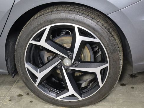 Used 2022 Volkswagen Passat 2.0T R-Line image 38