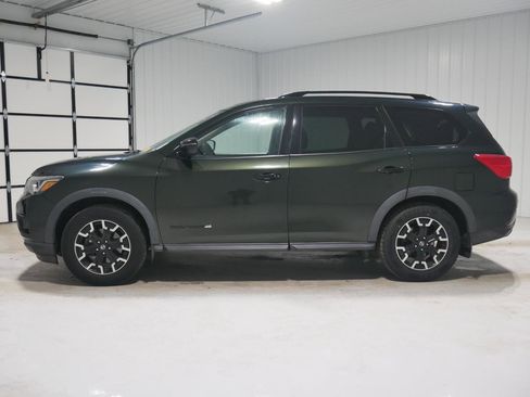 Used 2019 Nissan Pathfinder SV w/ Rock Creek Edition image 8