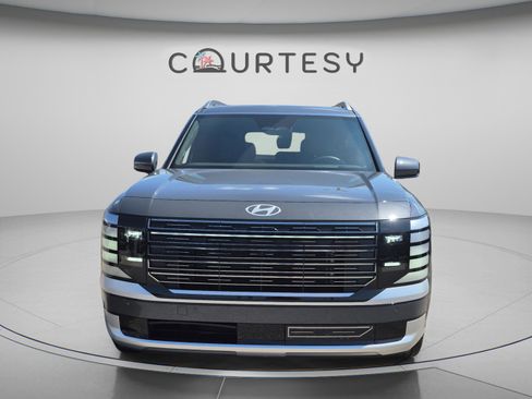 New 2026 Hyundai Palisade Calligraphy FWD image 8