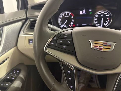 Used 2022 Cadillac XT5 Premium Luxury w/ LPO, Floor Liner Package image 15