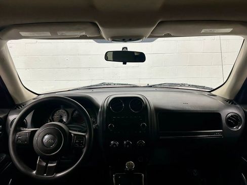 Used 2014 Jeep Patriot Sport w/ Power Value Group image 17