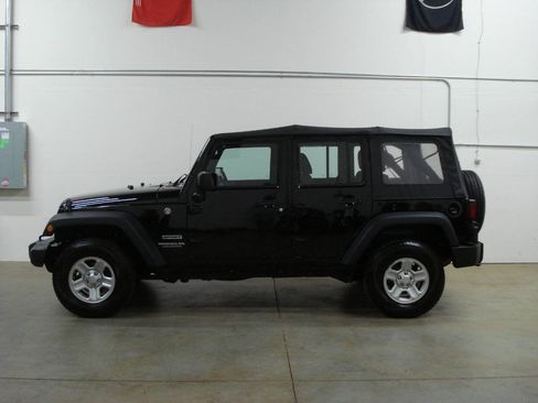 Used 2016 Jeep Wrangler Unlimited Sport w/ Connectivity Group image 1