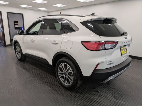 Used 2022 Ford Escape SEL w/ Technology Package image 6