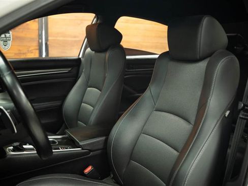 Used 2021 Honda Accord Sport image 10