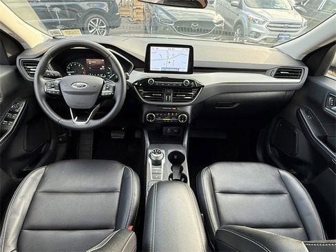 Used 2022 Ford Escape SEL image 10