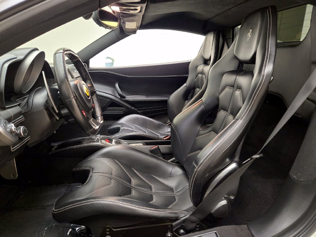 Used 2013 Ferrari 458 Spider RWD image 20