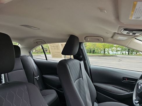 Used 2024 Toyota Corolla LE FWD image 13