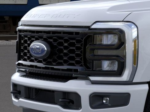 New 2026 Ford F350 4x4 SuperCab Super Duty image 17