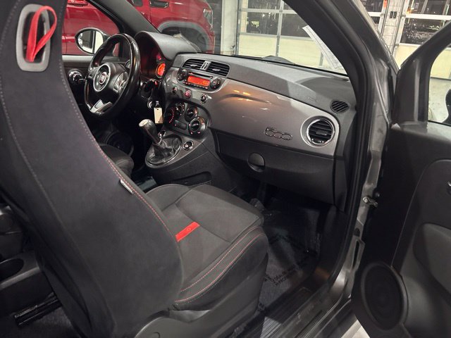 Used 2013 FIAT 500 Abarth w/ Beats Audio Pkg FWD image 26