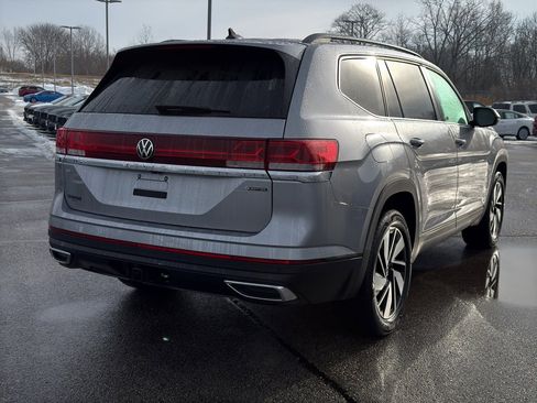 Used 2024 Volkswagen Atlas SE image 5