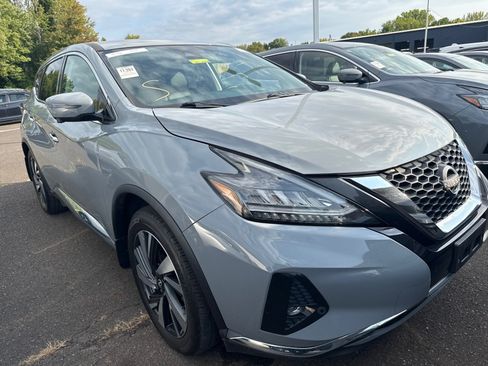Used 2024 Nissan Murano SL AWD/4WD image 2