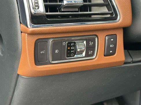 Certified 2022 Lincoln Navigator L Reserve AWD/4WD image 40