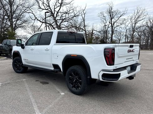 New 2026 GMC Sierra 2500 AT4 w/ AT4 Premium Plus Package image 3
