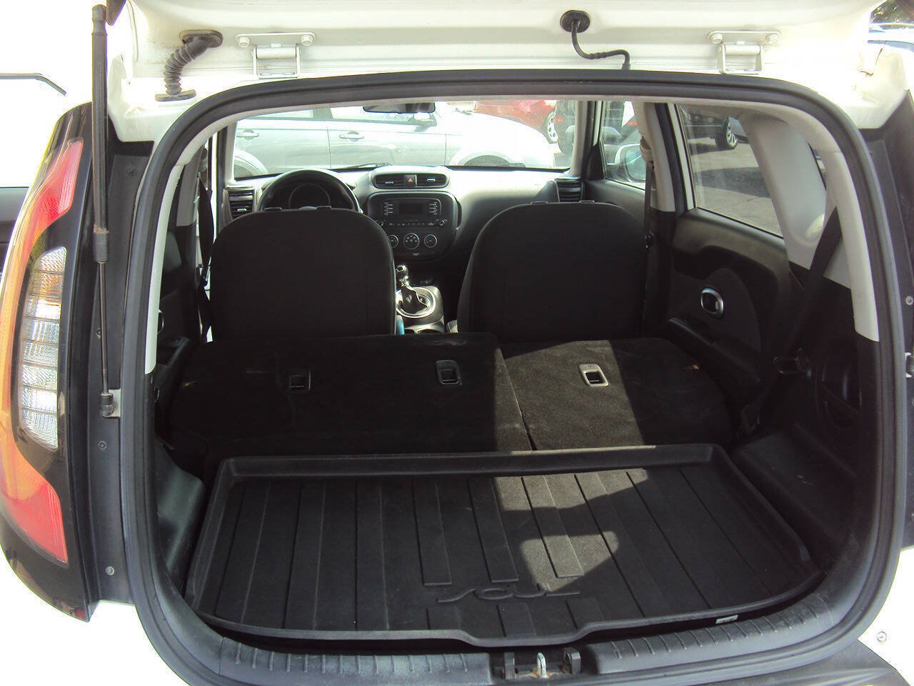 Used 2015 Kia Soul FWD image 16