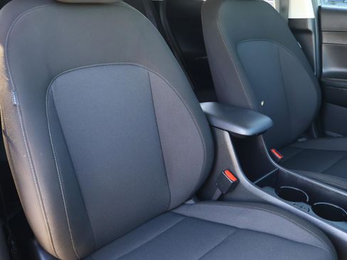 Certified 2024 Hyundai Kona SEL w/ Convenience Package FWD image 16