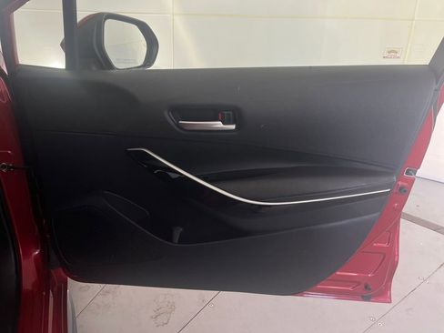 Used 2020 Toyota Corolla XSE image 28