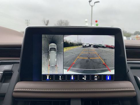 Used 2023 Chevrolet Suburban High Country w/ Premium Package 2 image 24