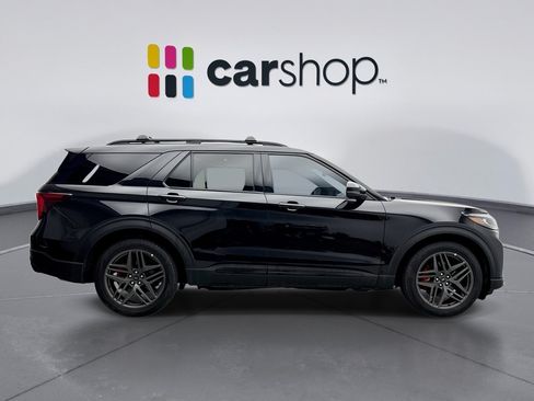 Used 2025 Ford Explorer ST AWD/4WD image 6