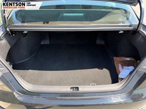 Used 2026 Toyota Camry SE FWD image 31