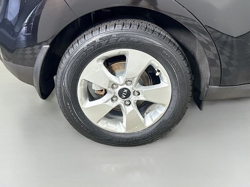 Used 2017 Kia Soul w/ Convenience Package FWD image 32