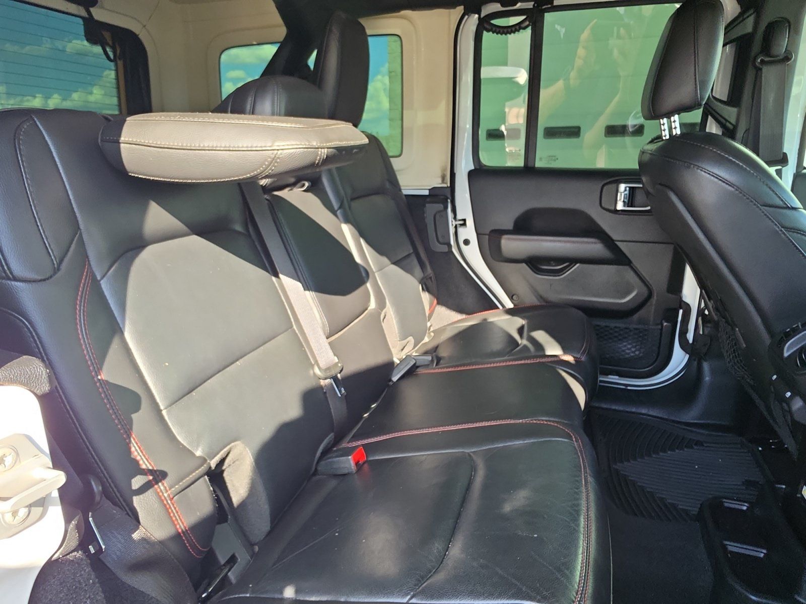 Used 2020 Jeep Wrangler Unlimited Rubicon AWD/4WD image 27