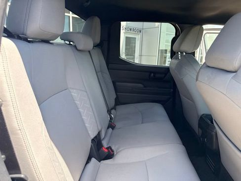 Used 2025 Toyota Tacoma SR5 AWD/4WD image 27