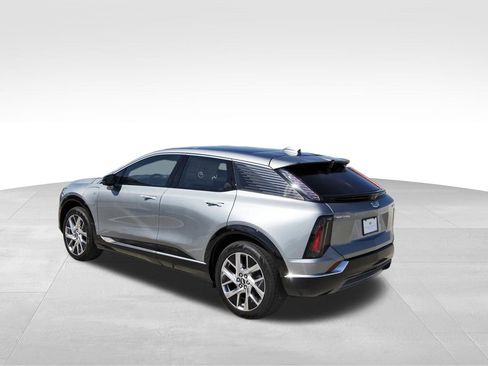 New 2026 Cadillac Optiq Luxury 1 image 3