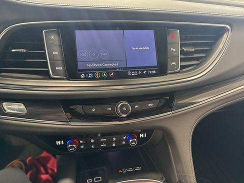 Used 2022 Buick Enclave Premium w/ Experience Buick Package image 12